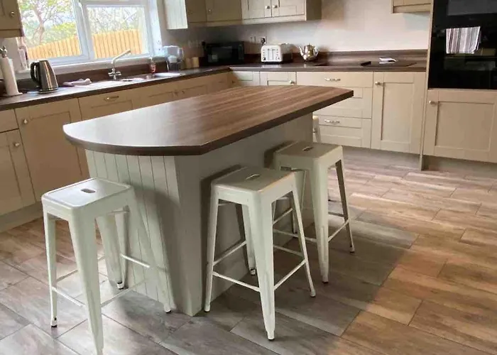 Coastal Retreat Near Bundoran, Surfing, Beaches, Fishing *